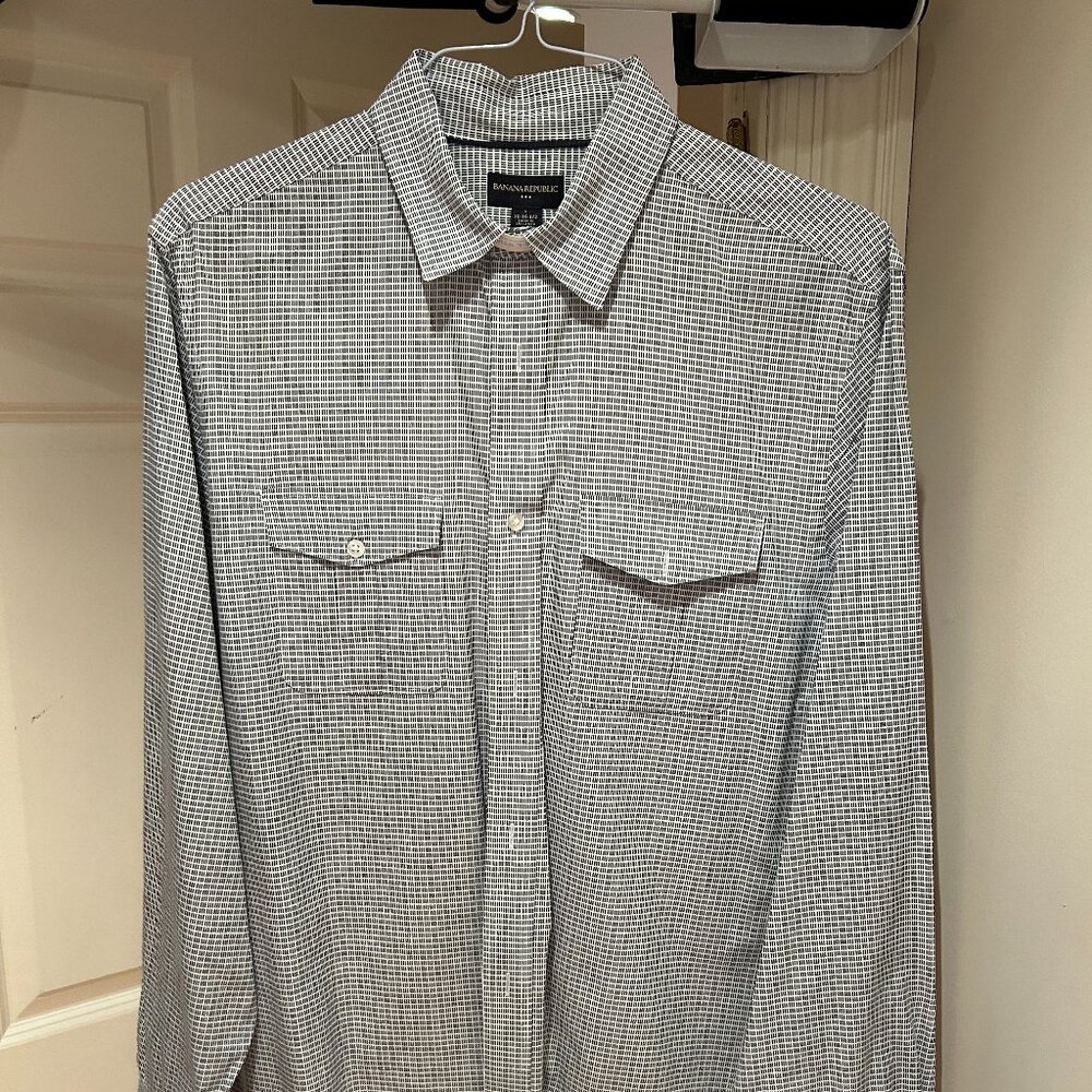 Banana Republic Patterned Button Down